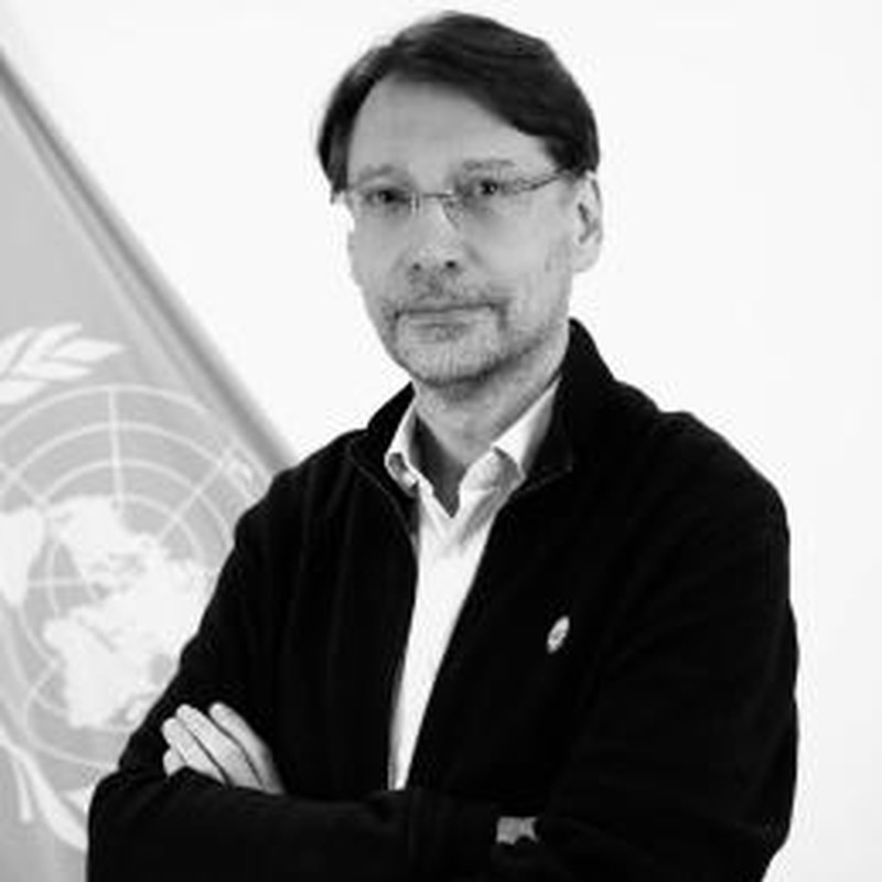 Dr Serge Stinckwich